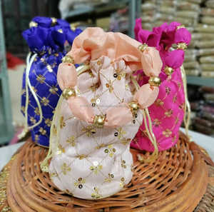 Винтажная Этническая кожаная сумочка ручной работы с вышивкой, жемчужная монета, атласная для свадебных вечеринок, Подарочная сумка для рождественских подарков - Product Image 1