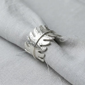 Anillos para Servilletas de Latón con Forma de Hoja de Helecho, Dorados, Metálicos, para Decoración de Mesa en Bodas, Banquetes y Hoteles, Venta al Por Mayor - Product Image 5