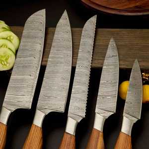 Ensemble de couteaux de chef professionnels faits à la main THEWIZ CRAFTS, 5 pièces, acier à haute teneur en carbone, ambidextre, style traditionnel, manche en os - Product Image 6