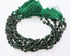 Perles d'émeraude naturelle facettées en forme de pépite, 6-8 mm, émeraude naturelle de forme irrégulière, perles de pierres précieuses, 10 pouces, pour la création de bijoux - Product Image 1