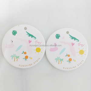 เครื่องประดับตกแต่งคริสต์มาสเซรามิกรูปหัวใจทรงกลมแบบคลาสสิก พิมพ์ลายตามสั่งด้วยเทคนิคซับลิเมชั่น พร้อมกล่องของขวัญ ป้ายห้อยแบบกำหนดเองได้ - Product Image 4