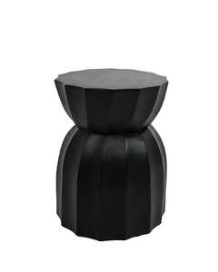 Elegante Mesa Auxiliar Metálica que Ofrece una Actualización con Estilo a la Vida Cotidiana - Product Image 2