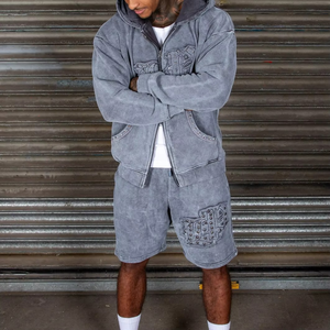 Ensemble sweat-shirt à capuche zippé et short en polaire gris unisexe avec broderie de lettres en perles, style streetwear, tenue d'été - Product Image 2