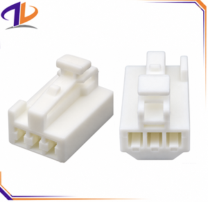 Connecteur automobile 7283-1030 3 broches mâle/femelle à contact en cuivre et boîtier en nylon pour réparation de faisceau de câbles - Product Image 1