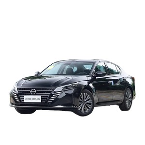 Nissan Altima, berline de luxe, top des ventes, avec transmission automatique, intérieur confortable et performances fluides - Product Image 4