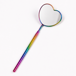 กระจกมือถือรูปหัวใจ ขยาย 3 เท่า กรอบโลหะ ด้านเดียว ผิวสัมผัสสีรุ้ง - Product Image 1