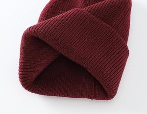 Bonnet tricoté unisexe en acrylique 100 % chaud et tendance pour l'automne et l'hiver, idéal pour la pêche et la protection contre le froid - Product Image 3