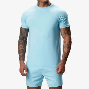 T-shirt à manches courtes uni bleu ciel pour hommes, ensemble 2 pièces assorti avec short, tenue de sport, de gym, d'entraînement - Product Image 4