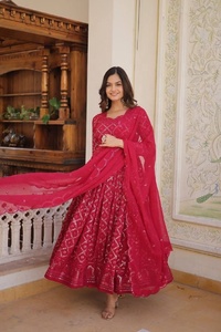 Dernière robe de soirée élégante en fausse fourrure brodée avec des sequins, style ethnique, salwar kameez pour femmes, indien, pakistanais, Fatema - Product Image 5