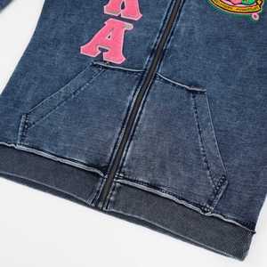Sudadera con capucha de mezclilla AKA Chenille Dark Washed con cremallera completa, unisex, con letras griegas bordadas, estilo streetwear premium, informal. - Product Image 6