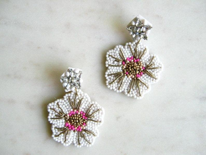 งานปักมือสุดน่ารัก ประดับด้วยเม็ดลูกปัดรูปดอกไม้ คุณภาพสูง โดดเด่น หรูหรา สวยงาม น้ำหนักเบา เหมาะสำหรับสาวๆ - Product Image 5