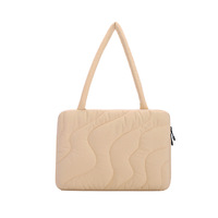 Housse pour ordinateur portable matelassée blanche, sac de protection rembourré pour ordinateur portable, étui pour ordinateur en tissu doux pour appareils de 14 pouces