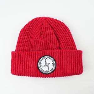 Gorros de lana unisex con diseño de punto trenzado y parche tejido con logo frontal de diseñador, estilo casual urbano para exteriores con patrón de personaje. - Product Image 1