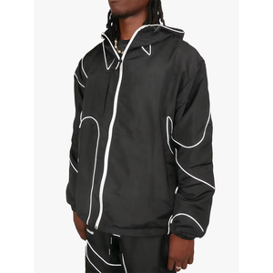 Ensemble de survêtement noir pour homme avec passepoil contrastant, veste coupe-vent à capuche et pantalon de jogging, 2 pièces, style streetwear et techwear, vente en gros - Product Image 3