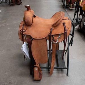 Silla de Montar Inglesa de Cuero Genuino Color Marrón, Calidad Premium, Tamaño Completo, con Herrajes de Latón, Precio Accesible - Product Image 1