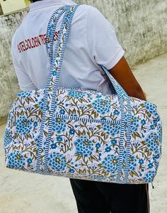Women Large Floral Printed Duffel Bag With <b>Rope</b> Handles Zipper Closure Travel Weekender Bag Textile Material Green Blue Pattern - Product Image 2