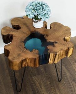 Mesa de Centro Moderna Hecha a Mano de Madera y Resina Epoxi con Patas de Hierro y Diseño de Borde Natural, Mueble Ecológico y Duradero para el Hogar - Product Image 4