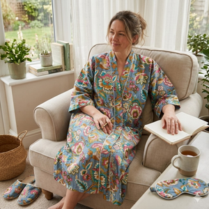 ชุดนอนผ้าฝ้ายทำมือลายดอกไม้สำหรับผู้หญิง เสื้อคลุมกิโมโนสีเทา คอวี แขนยาว มีกระเป๋าด้านหน้า ชุดลำลอง - Product Image 4