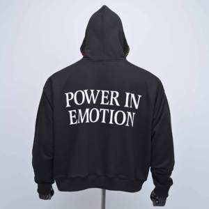 Sudadera con Capucha Personalizada al por Mayor, Bordada en Chenilla, Color Sólido, para Hombre, Negra, 100% Algodón, Felpa, Corte Regular, Informal, Invierno - Product Image 5