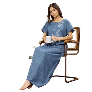 Chemise de nuit longue en coton pour femmes, manches courtes, col rond, broderie florale, vêtements de nuit décontractés, bleu - Product Image 2