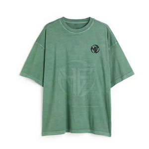 Camiseta cómoda de gran tamaño para hombre, diseñada para un estilo casual y de larga duración, camiseta de gran tamaño de calidad. - Product Image 3