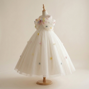 Vestido de niña de las flores Whisper Ivory de satén liso, estilo vestido de gala, largo hasta la rodilla, con manga abullonada, lazo de tul extragrande y purpurina pastel 3D hecha a mano - Product Image 2
