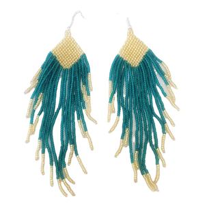 Pendientes Largos con Cuentas Doradas y Verdes de 11 cm, Bordados a Mano, para Bodas y Fiestas, Hechos en India - Product Image 1