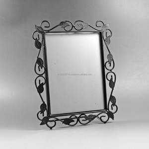 Cadre photo en métal, porte-photo en métal artisanal pour la décoration murale artistique de la maison, studio, appartement, pièce maîtresse de la décoration intérieure - Product Image 3