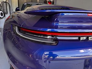 Offre exceptionnelle 2022 Porsche 911 Turbo S Cabriolet prête à être expédiée dans le monde entier - Product Image 2