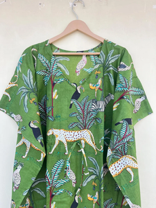 Caftan en coton Kaftan floral indien Caftan long Robe pour les mamans Vêtements de nuit pour couvrir la plage Kaftan indien Robe Maxi - Product Image 2