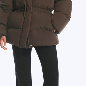 5. Chaqueta Larga Acolchada para Mujer, Abrigo con Capucha para Invierno, Ropa Exterior Acolchada y Cálida, Logotipo Personalizado, Proveedor Mayorista OEM, Fábrica - Product Image 6