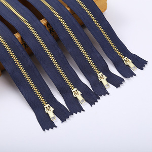 Vente en gros de produits de haute qualité 5 #   Fermeture éclair en métal 20 cm pour sacs, jeans, robes, curseurs de fermeture éclair personnalisés - Product Image 5