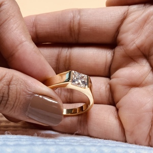Anillo de Diamantes Solitario con Corte Princesa en Oro Rosa de 14K para Hombre, Certificado IGI, Diamante Cultivado en Laboratorio F VVS2, Estilo Clásico para Compromiso y Boda - Product Image 4