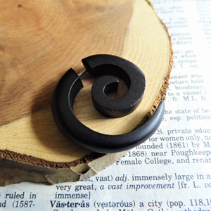 Pendientes de Madera con Textura Suave, Pendientes de Madera con Superficie Fina, Pendientes de Madera con Acabado Sólido, Artículo de Uso General para Venta al por Mayor de Fábrica Personalizada - Product Image 1