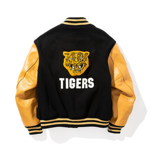 Veste universitaire noire pour homme avec manches jaunes, broderie personnalisée OEM, patch en chenille, veste universitaire de style college - Product Image 2