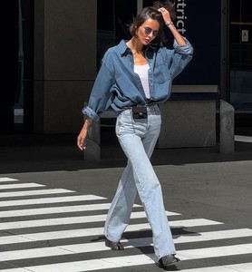 Women's <b>Denim</b> Button Down Shirt Long Sleeve Loose Fit Solid Color Casual Blouse Twill Fabric Full Sleeve Woven <b>Material</b> - Product Image 1