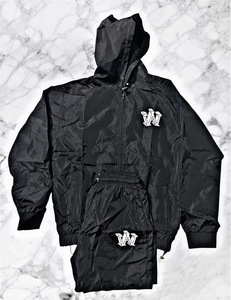 Conjunto de Chaqueta y Pantalones con Capucha de Satén Negro para Hombre, con Logotipo Blanco, Estilo Urbano, Talla Grande, Ropa de Verano Estampada - Product Image 3
