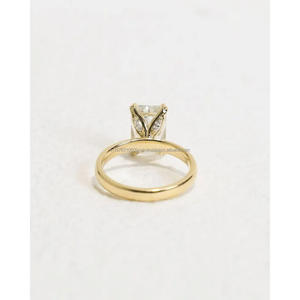 Anillo de Compromiso Solitario con Diamante Moissanite de Corte Radiante, Elegante Anillo de Promesa de Cuatro Puntas para Mujer, Joyería Minimalista - Product Image 6