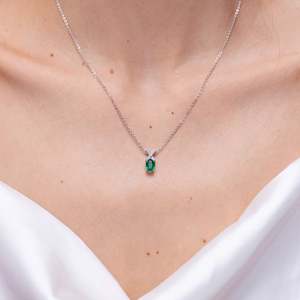 14K <b>Solid</b> <b>Gold</b> Natural Oval Emerald XO <b>Pendant</b> With Diamonds Fine Jewellery May Birthstone Luxury Anniversary New Arrival 2026 - Product Image 4
