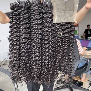 Paquetes de trama de cabello humano rizado con agua de Color Natural más vendidos 100% extensiones de cabello virgen crudo vietnamita - Product Image 1