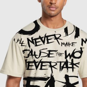 Camiseta de algodón de manga corta con cuello redondo para hombre, antiarrugas, ecológica, con estampado de letras negras, estilo urbano, talla grande - Product Image 2