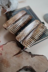 Peine de hueso natural, diseño medieval antiguo, hecho a mano con hueso natural de búfalo por curio craft. - Product Image 3