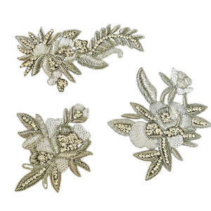 La Mejor Oferta en Apliques Hechos a Mano - Juego de 3 Motivos con Hilos de Plata, Cuentas y Lentejuelas para Accesorios de Ropa de la India - Product Image 1