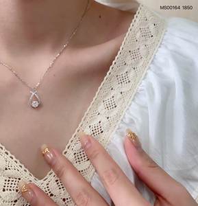 OEM Haute Qualité Premium Argent Sterling Rhodium Plaqué Luxe Femmes Haute Dureté Moissanite Pierre Pendentif Collier pour - Product Image 2