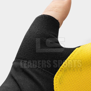 ถุงมือปั่นจักรยานหนังระบายอากาศแบบครึ่งนิ้ว ยี่ห้อสินค้าสั่งผลิต สายรัดข้อมือปรับได้ กันลื่น พิมพ์โลโก้ตามสั่ง ขนาดตามสั่ง - Product Image 3