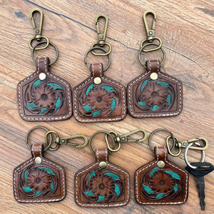 Porte-clés personnalisé en cuir véritable usiné à la main porte-clés avec logo personnalisé pour accessoires de cadeaux porte-clés de créateur de luxe durable - Product Image 3