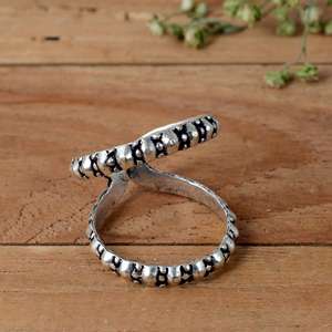 SHYAM JEWELRS Anillo de Lujo Unisex de Plata 925 Texturizada para Artritis |   Diseño tribal oxidado con cuentas |   Articulador de Pulgar Ajustable - Product Image 2