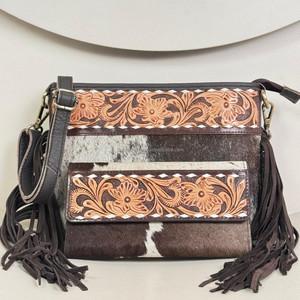 Venta al por mayor de las mujeres de gran capacidad de mano de cuero flecos bandolera monedero con mano de cuero de vaca triple cartera conjuntos de 2 piezas - Product Image 5