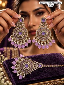 Boucles d'oreilles pendantes ethniques en laiton doré style Dhokra, bijoux perlés en forme de fleur, ensemble Maangtika pour fêtes et mariages - Product Image 1