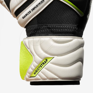 Sustainable High Quality Genuine <b>Leather</b> <b>Football</b> Outdoor Waterproof Non-Slip Goalkeeper Gloves New Style Unique Design - Product Image 4
